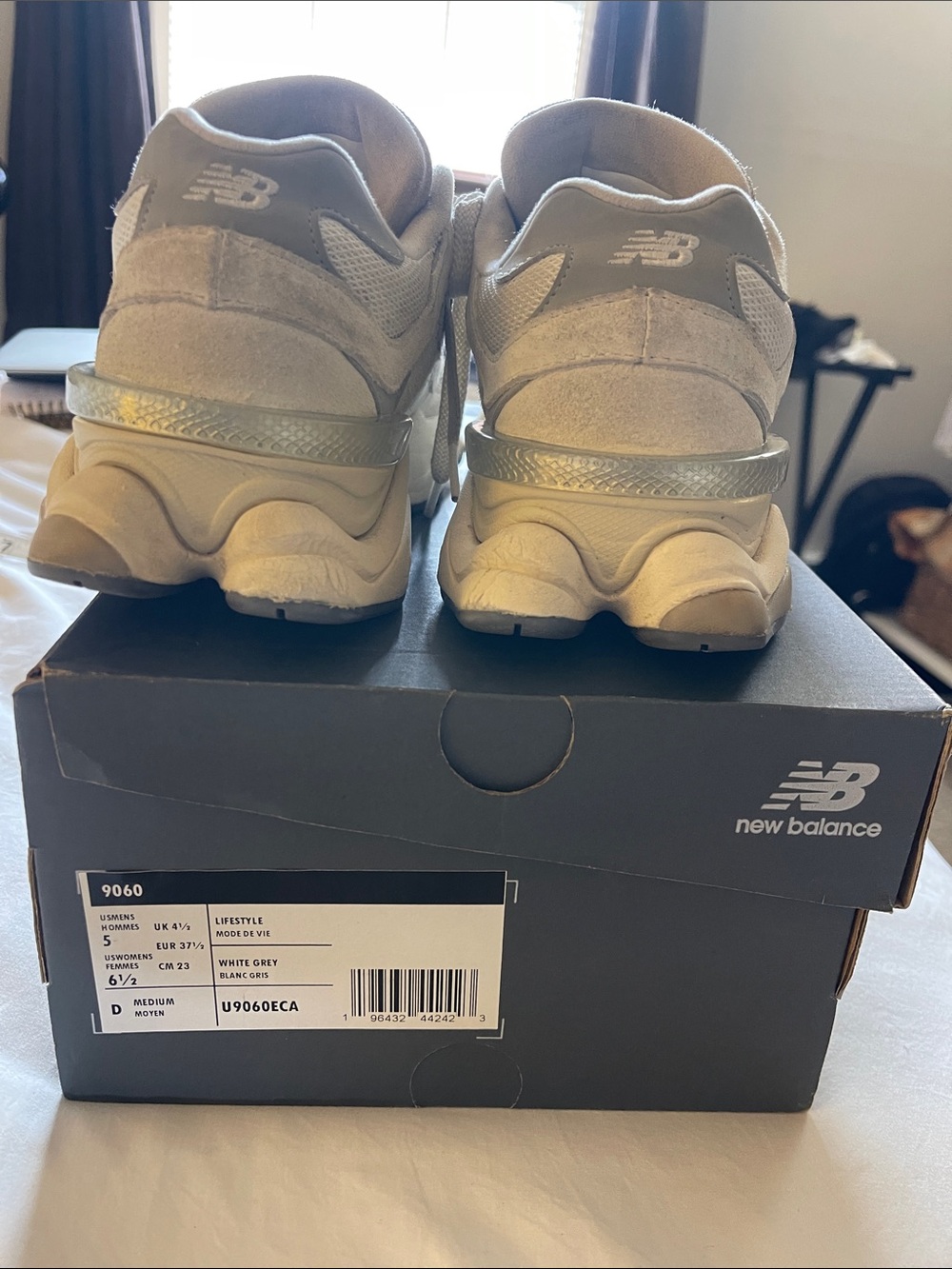 New Balance women’s cream and gray chunky sneakers - Picture 2 of 5